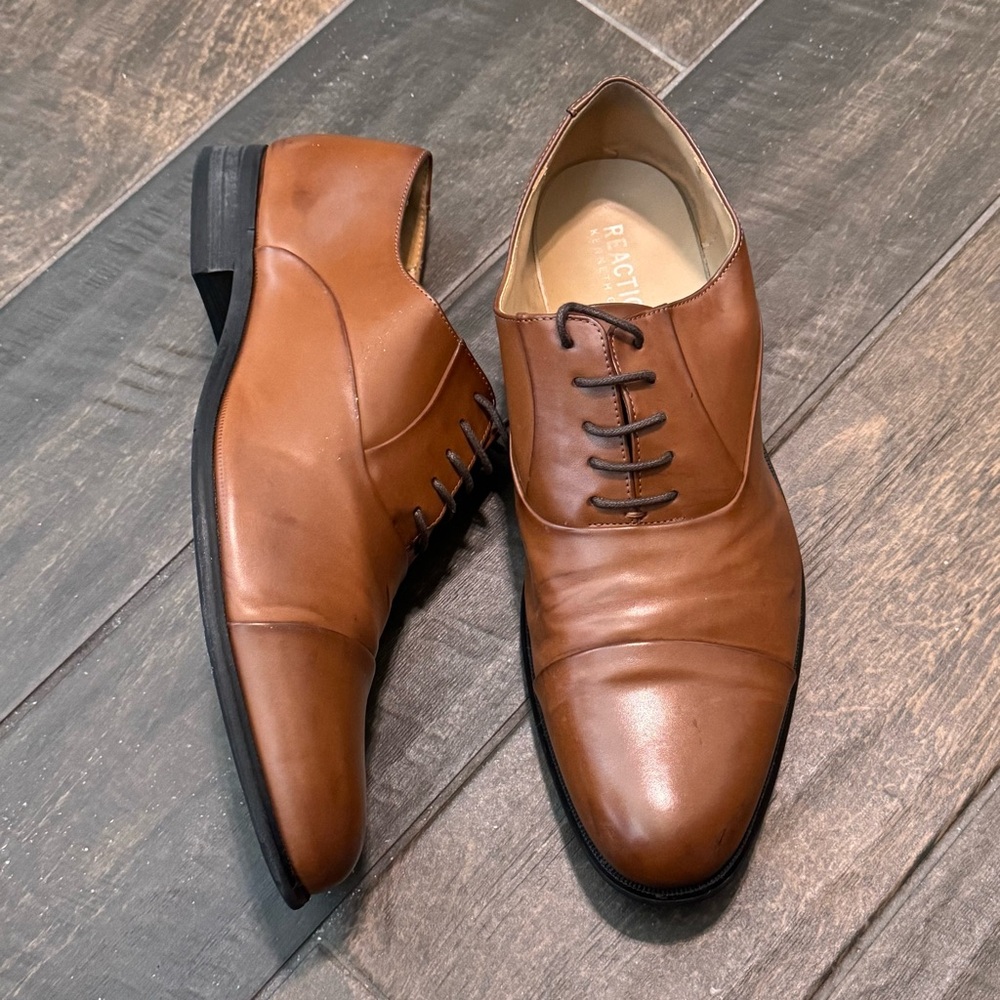 NWOT Kenneth Cole Reaction Oxford Shoes